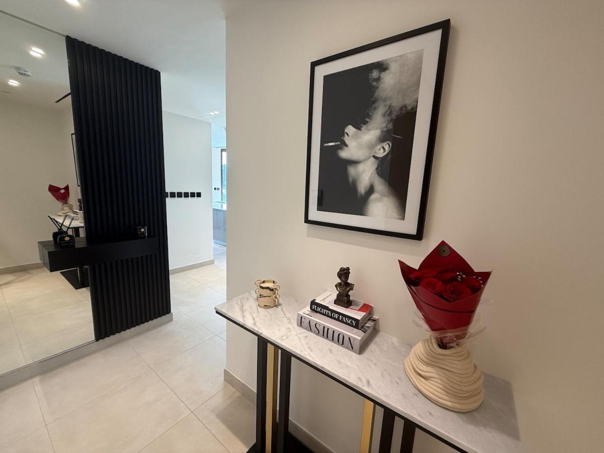 Elegant & Luxury 2Br Apartment Burj And Canal View Sabkhah Esterno foto